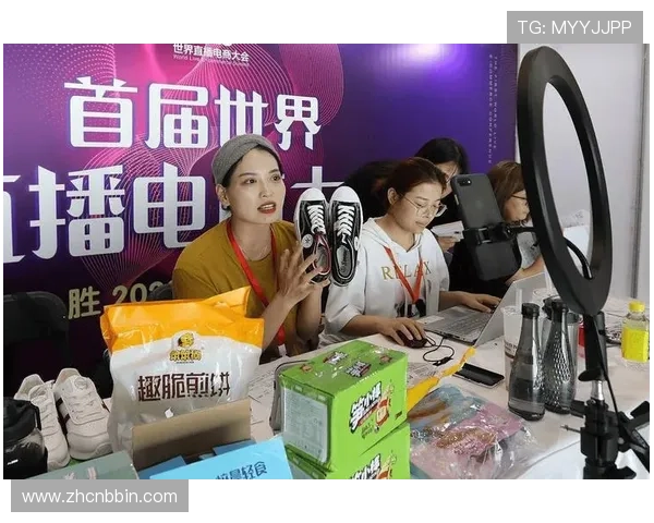 专业真人主播全天在线,实时互动让你感受到最贴心的服务体验 专业真人主播全天在线,实时互动让你感受到最贴心的服务体验